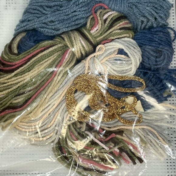 Mary Maxim Sealed Holy Night Nativity Tissue Box Cover Needlepoint Kit 20145 - Picture 7 of 11